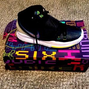 Mens size 9 Kyrie 6 basketball shoes
